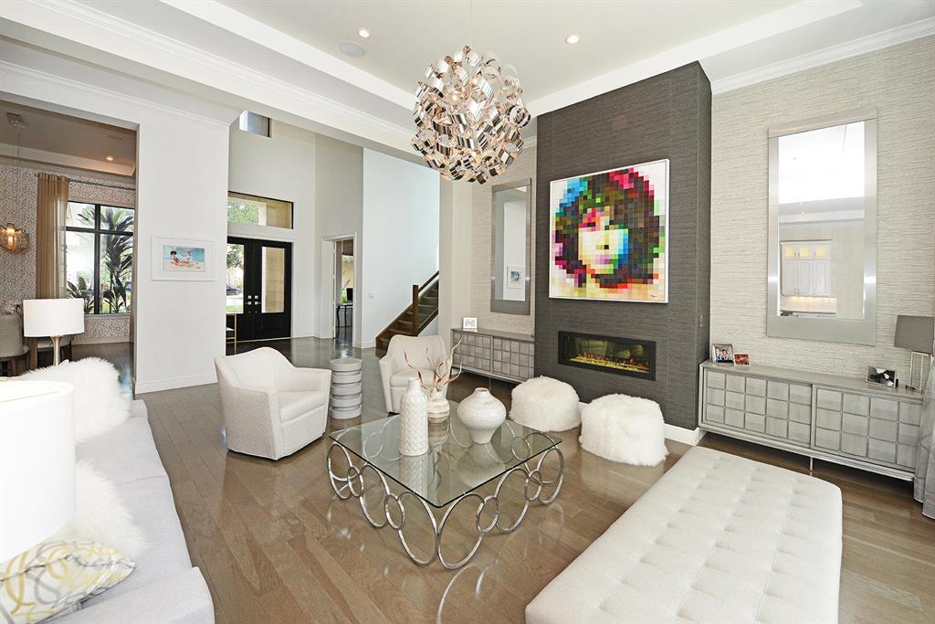 THE OAKS - Residential