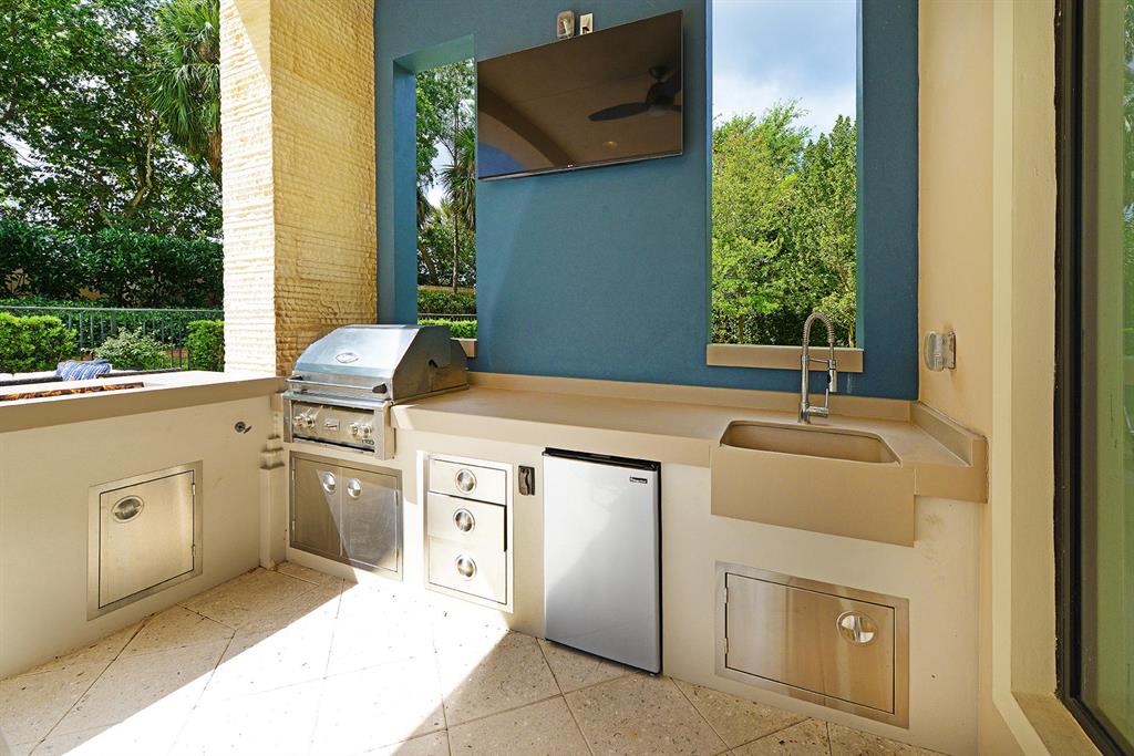 THE OAKS - Residential