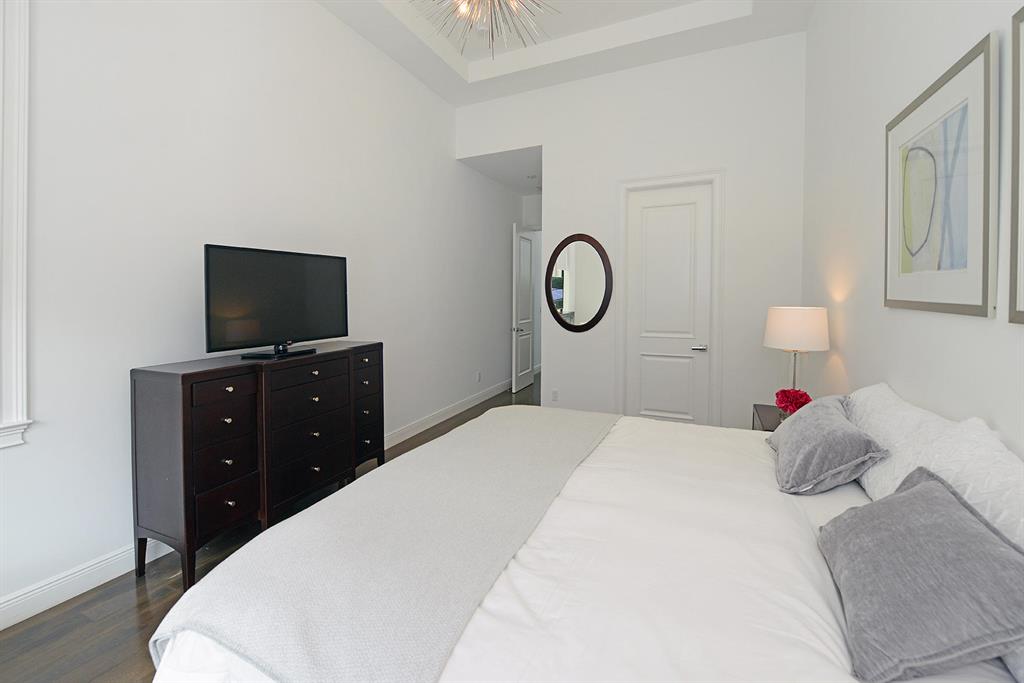 THE OAKS - Residential