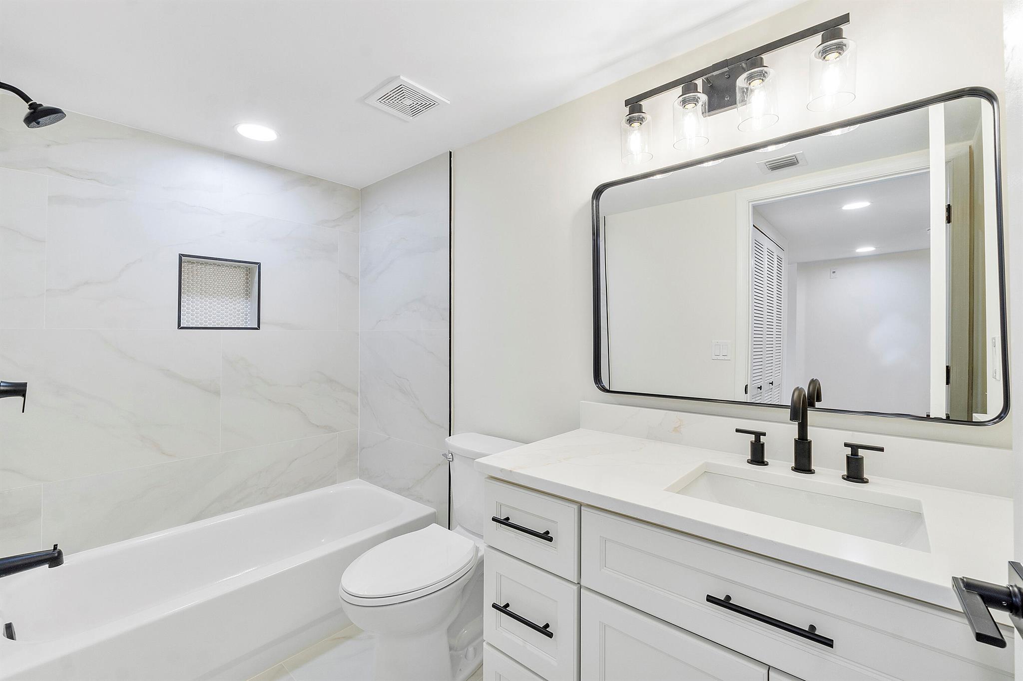 WELDON CONDOMINIUM - Residential