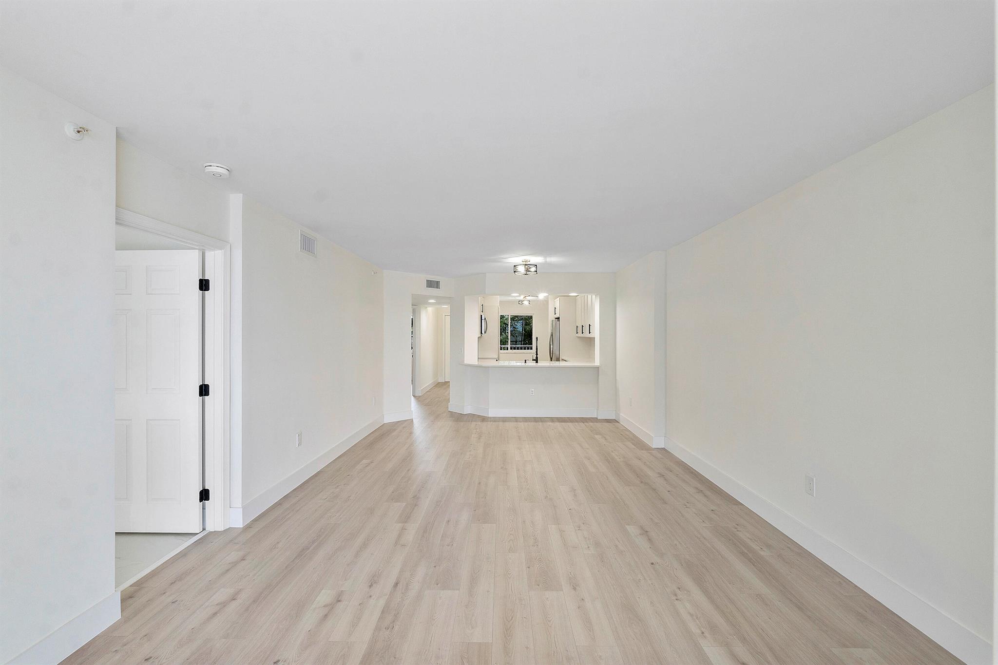 WELDON CONDOMINIUM - Residential