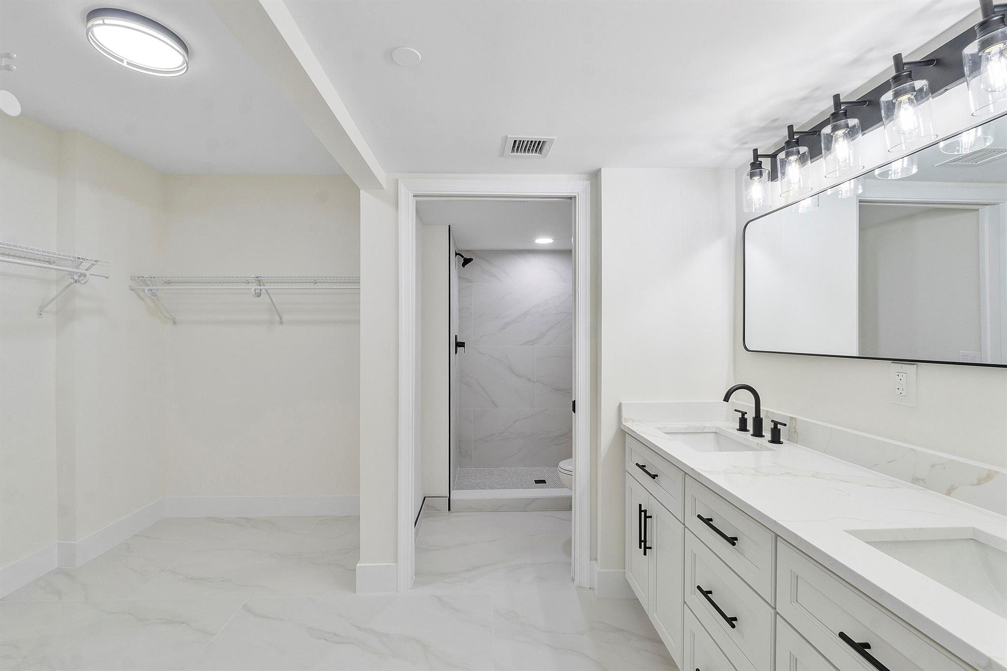 WELDON CONDOMINIUM - Residential