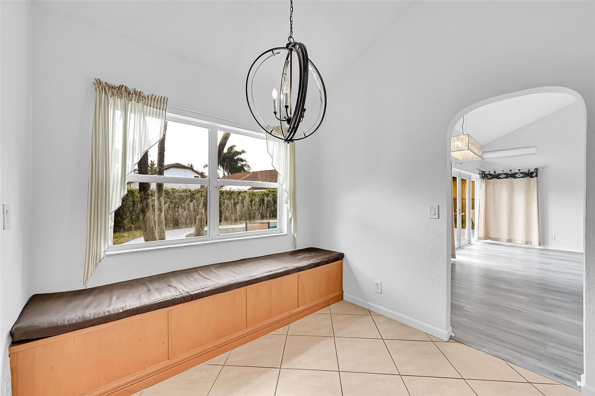 WINSTON PARK - Residential Lease