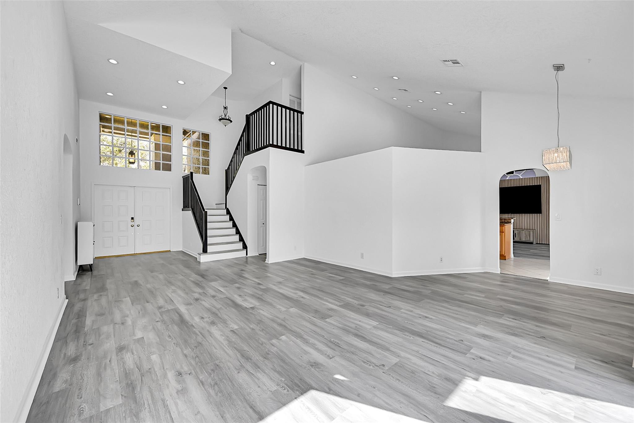 WINSTON PARK - Residential Lease