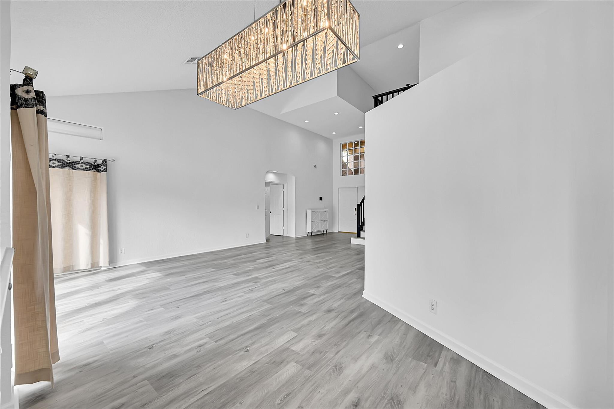 WINSTON PARK - Residential Lease