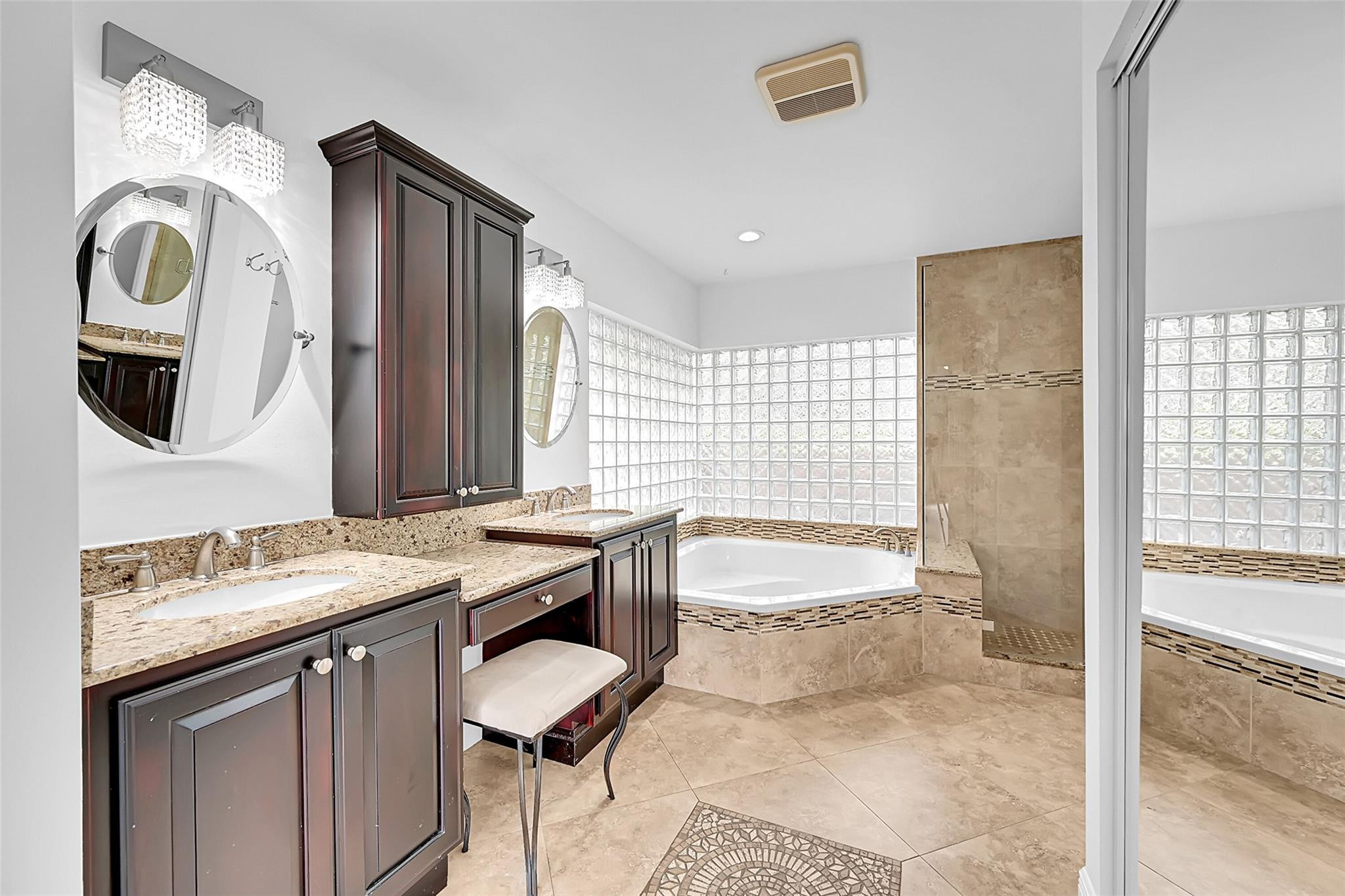 WINSTON PARK - Residential Lease