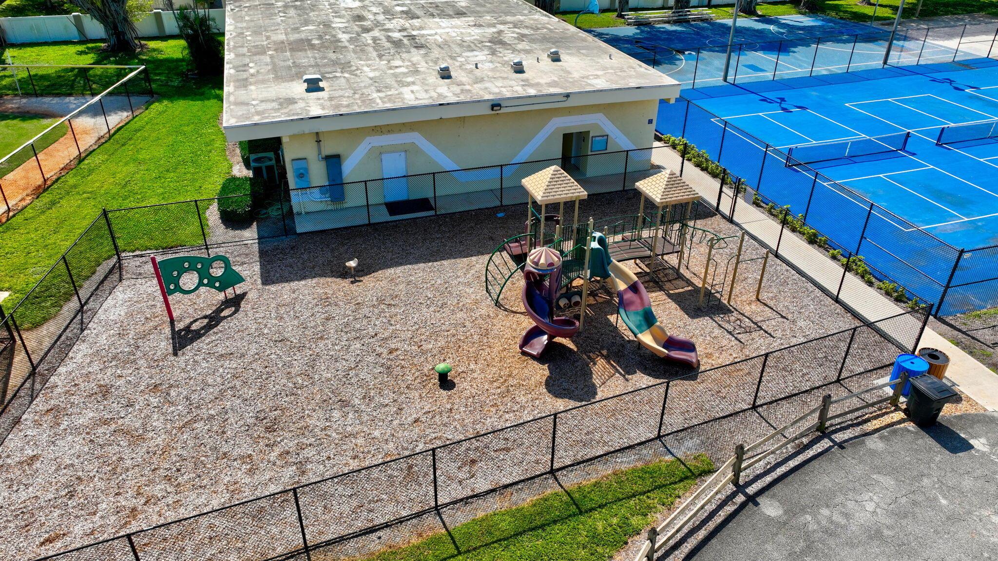NORTH PALM BEACH VILLAGE - Residential