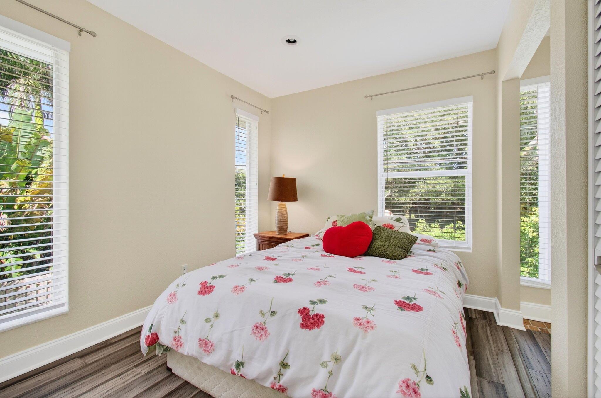 NORTH PALM BEACH VILLAGE - Residential
