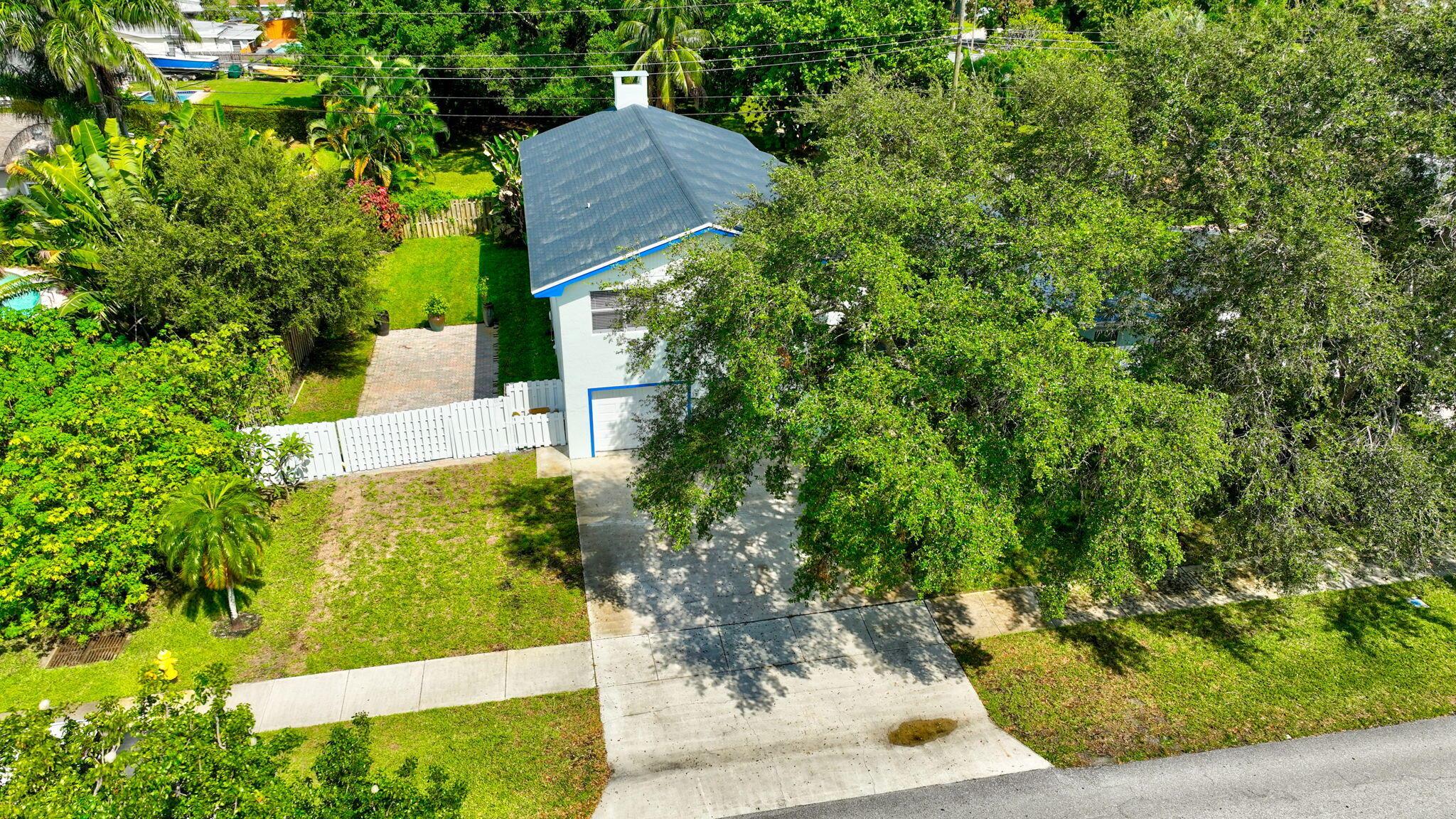 NORTH PALM BEACH VILLAGE - Residential