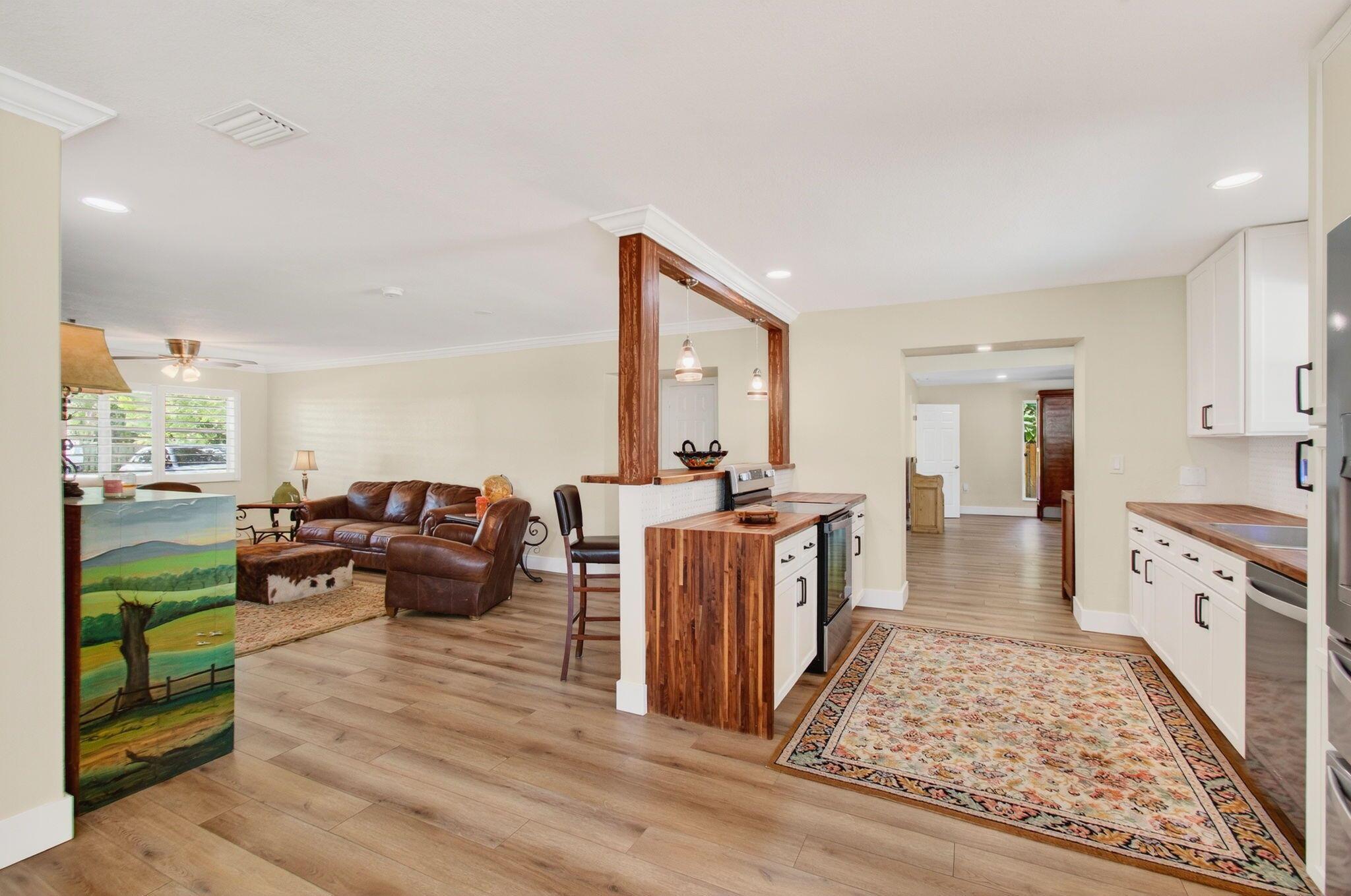 NORTH PALM BEACH VILLAGE - Residential