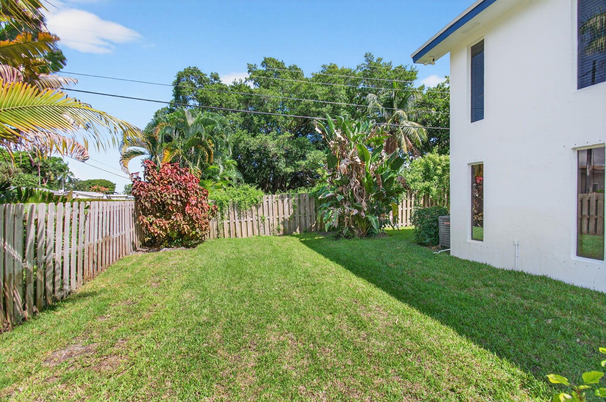 NORTH PALM BEACH VILLAGE - Residential