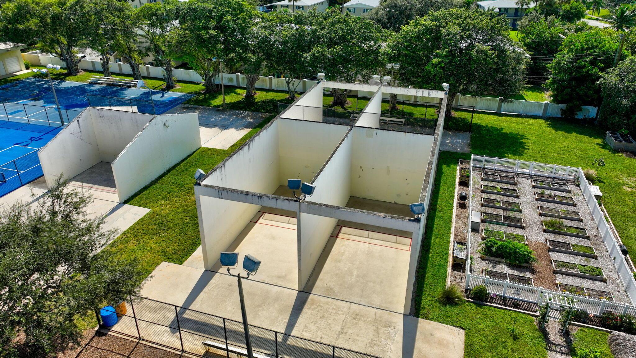 NORTH PALM BEACH VILLAGE - Residential