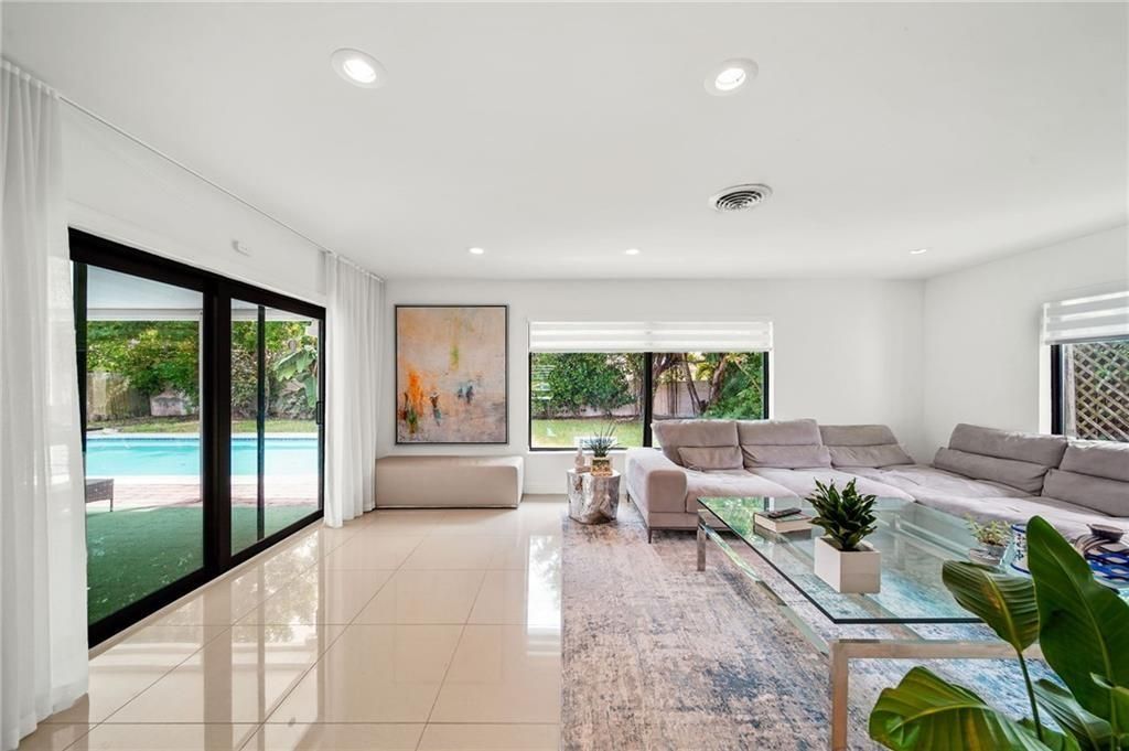 Photo of 4830 NE 28th Avenue, Fort Lauderdale, FL 33308 (MLS # F10480790)