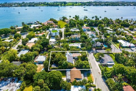 Single Family Residence in West Palm Beach FL 233 33rd Street St 20.jpg