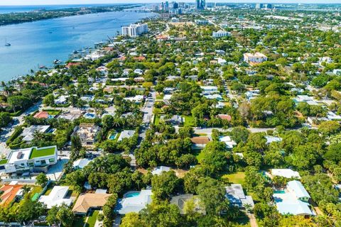 Single Family Residence in West Palm Beach FL 233 33rd Street St 23.jpg
