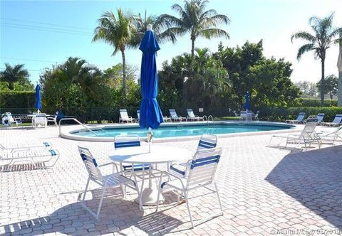 555 Banyan Tree Lane 5 Delray Beach FL 33483