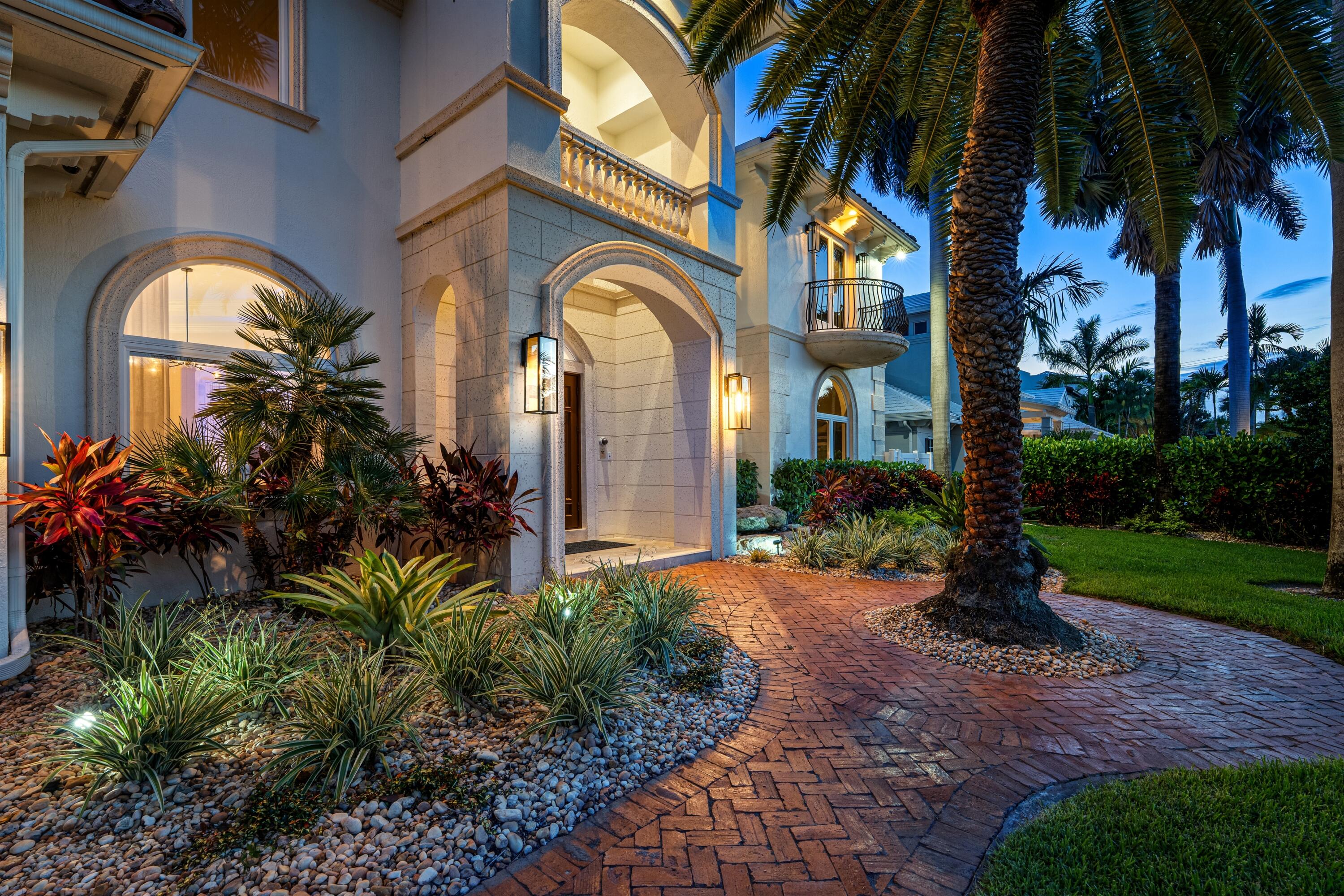 2320 NE 34th Court