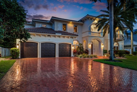 Tiny photo for 2320 NE 34th Court, Lighthouse Point, FL 33064 (MLS # B26048026)