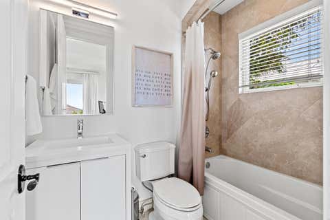 Tiny photo for 2320 NE 34th Court, Lighthouse Point, FL 33064 (MLS # B26048026)