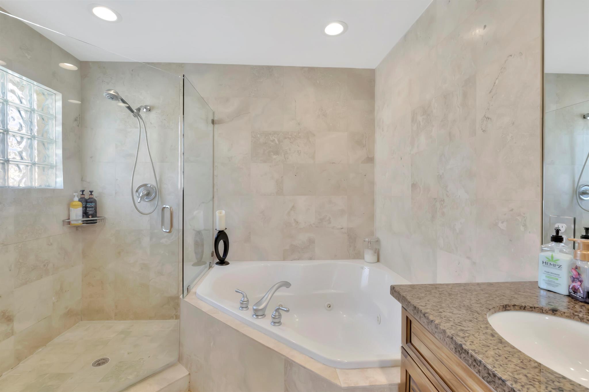 HYPOLUXO PARK - Residential