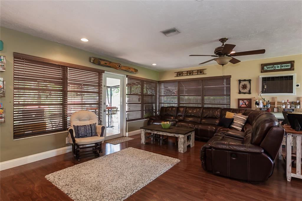 Flamingo Park Sec B 37-5 - Residential