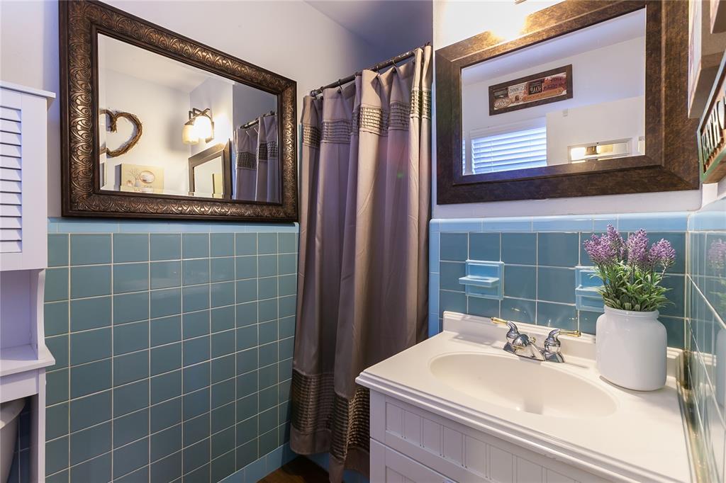 Flamingo Park Sec B 37-5 - Residential