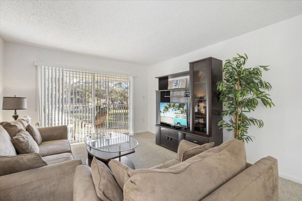 Photo of 4141 16th Street #1005, Vero Beach, FL 32960 (MLS # R11159382)