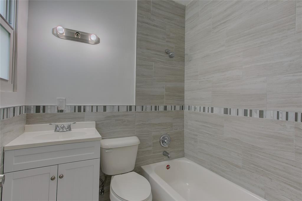 HOLLYWOOD - Residential Lease