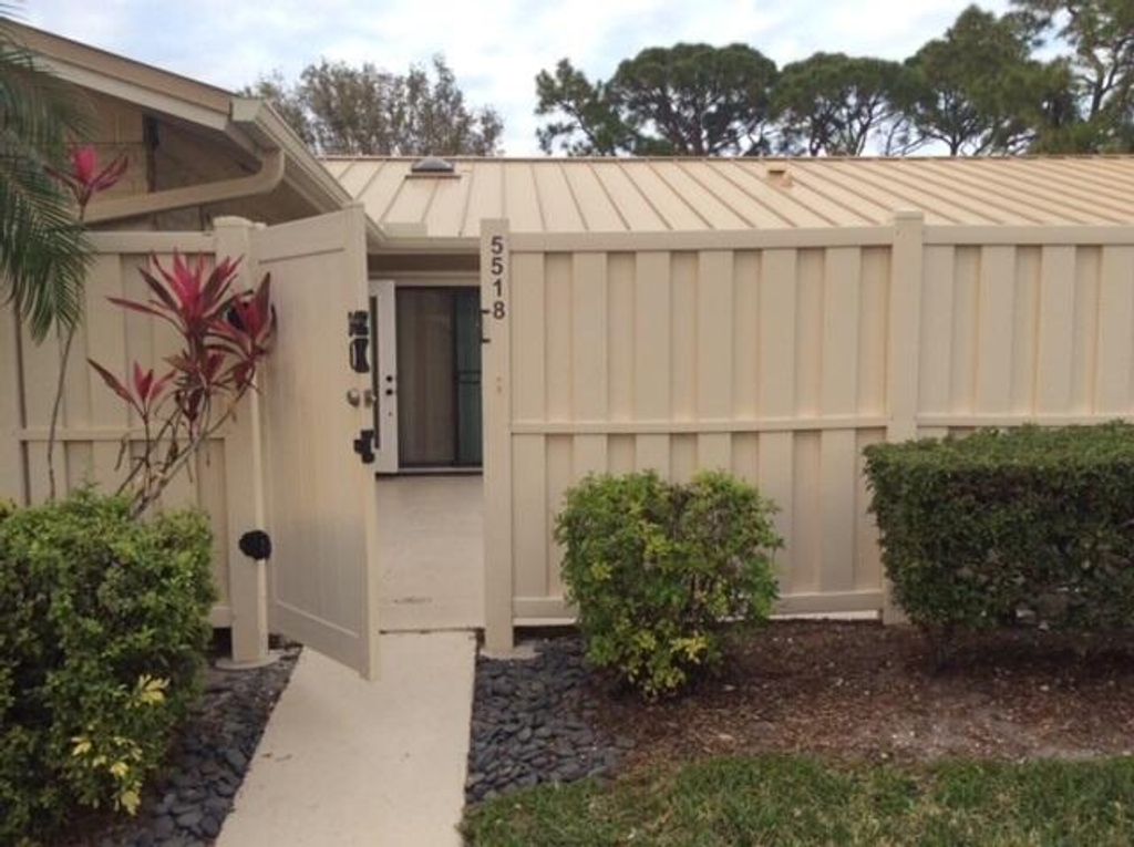 Photo of 5518 Golden Eagle Circle, Palm Beach Gardens, FL 33418 (MLS # R10916935)