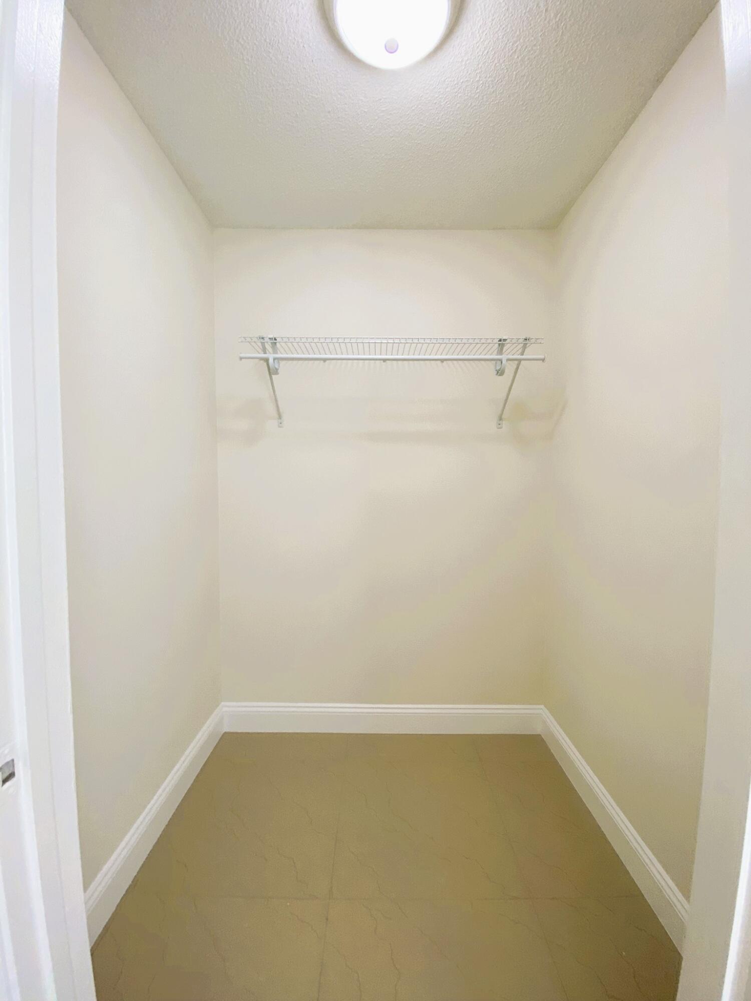 View photos, virtual tours, details... 815 W Boynton Beach Boulevard 7-102