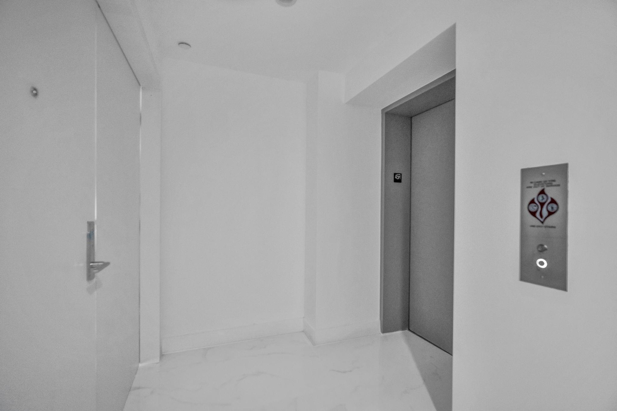 ARIA RESERVE MIAMI SOUTH - Residential Lease