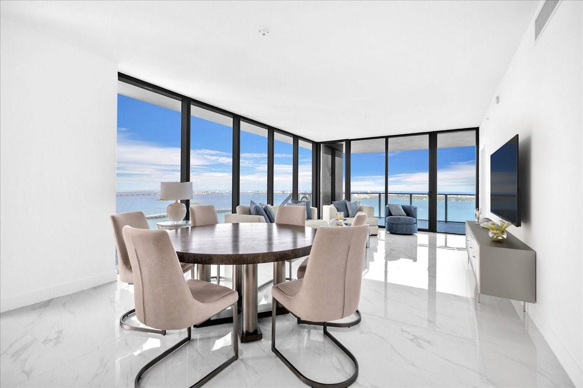 Brand new furnished 4 bed + den corner unit with panoramic views, floor-to-ceiling windows, and high-end finishes. Full-service building with resort-style amenities, steps from Wynwood, Midtown, Design District, and Downtown. 
Flexible lease terms.