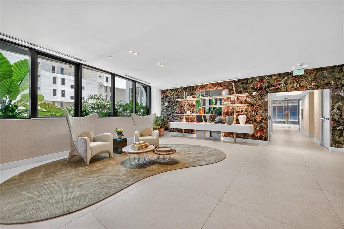 ARIA RESERVE MIAMI SOUTH - Residential Lease