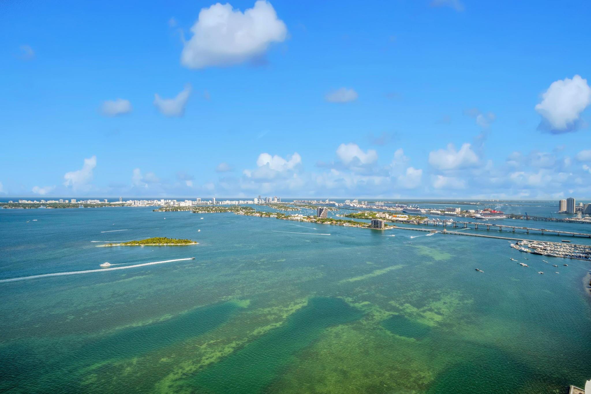 ARIA RESERVE MIAMI SOUTH - Residential Lease