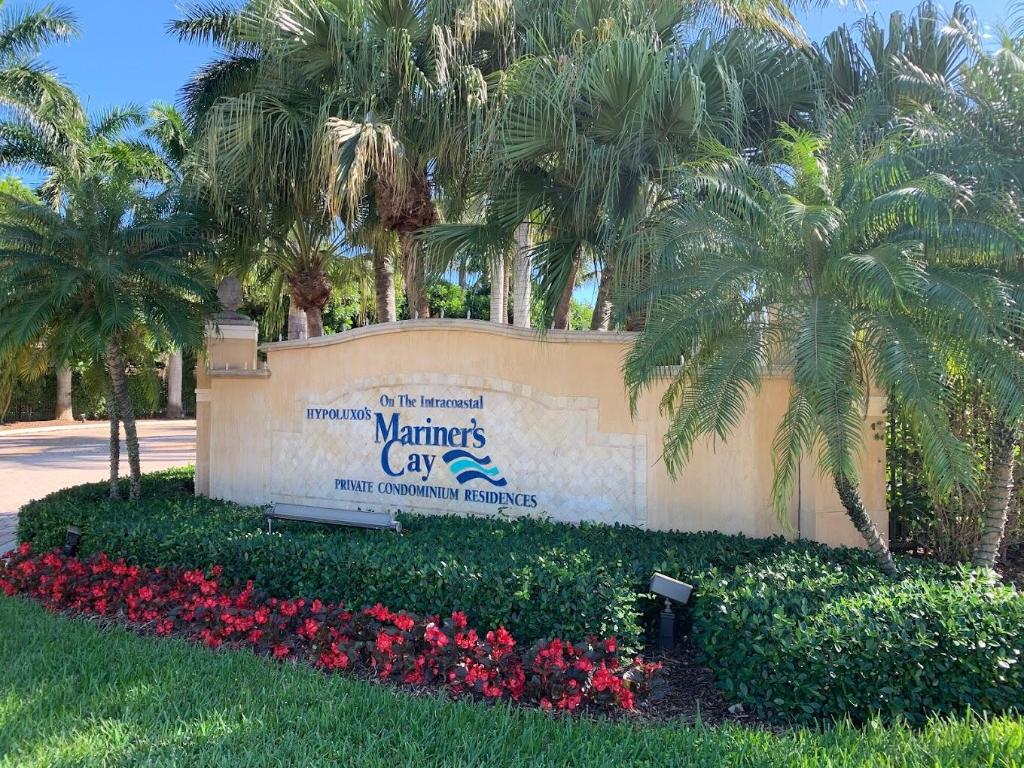 HYPOLUXOS MARINERS CAY CONDO - Residential