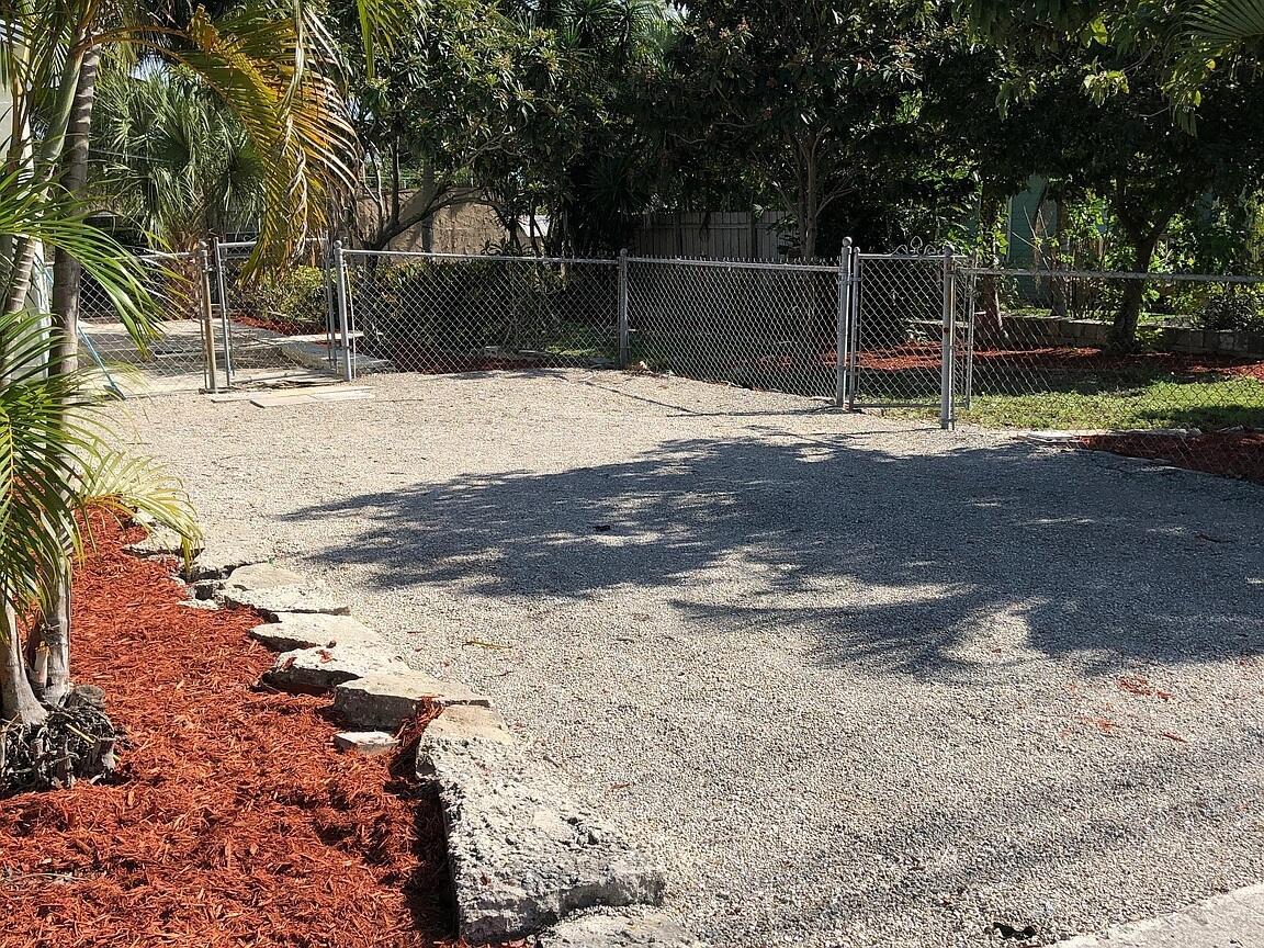 SOUTHWOOD HEIGHTS - Residential Lease