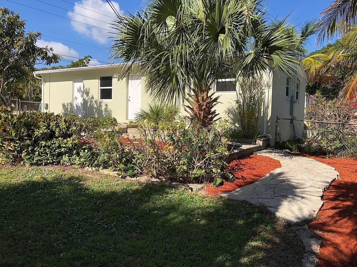 SOUTHWOOD HEIGHTS - Residential Lease