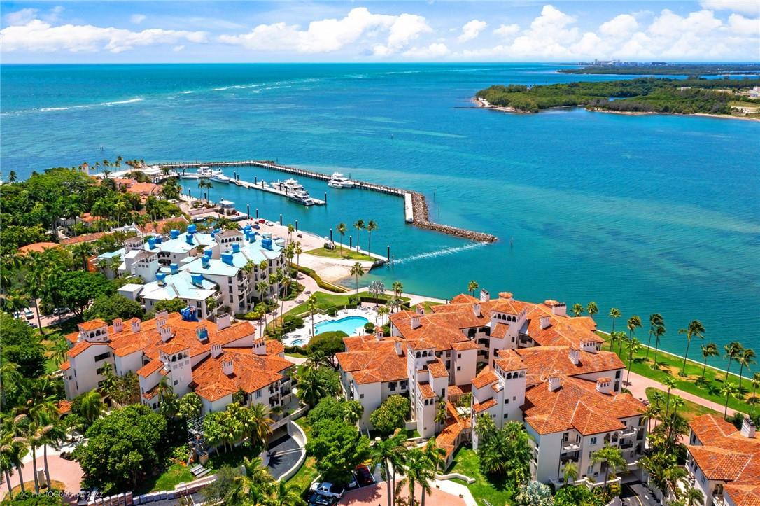 BAYSIDE VILLAGE - Residential