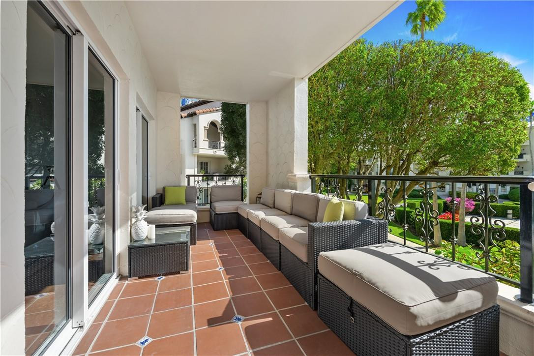 BAYSIDE VILLAGE - Residential