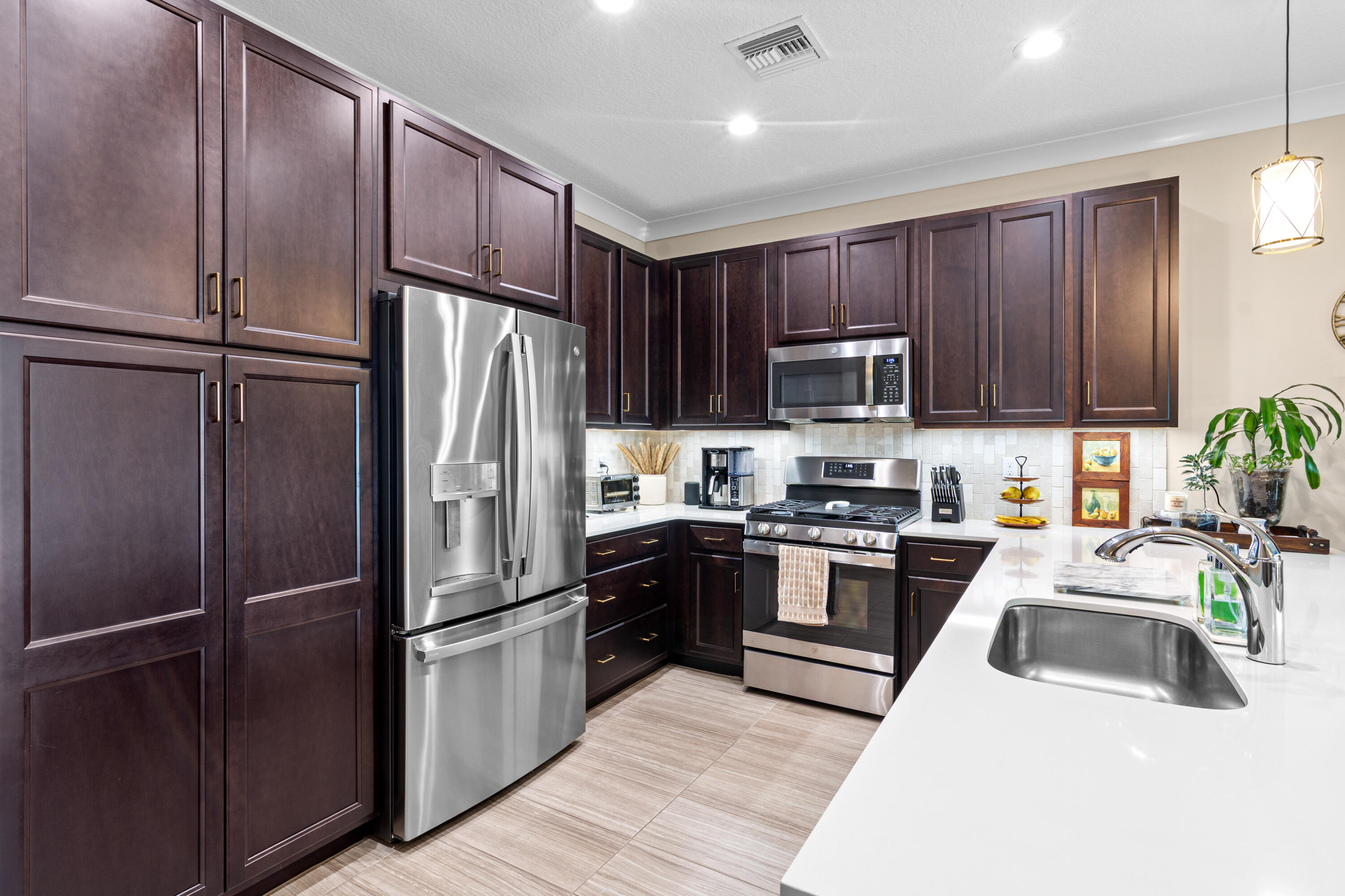 Valencia Walk - Residential