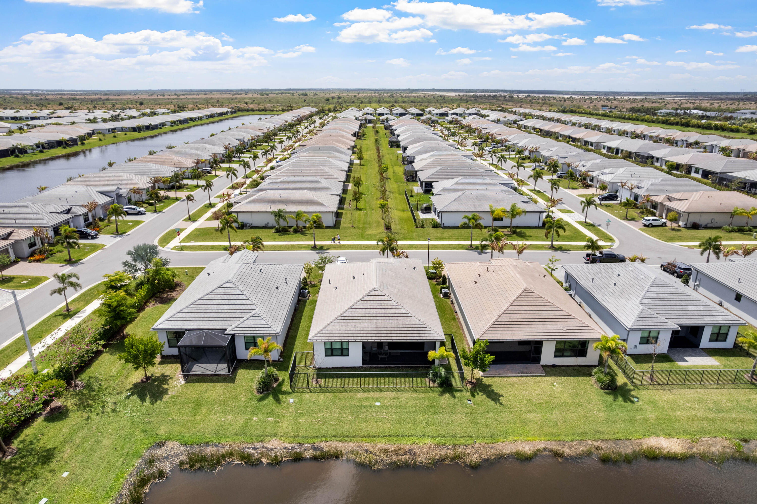 Valencia Walk - Residential