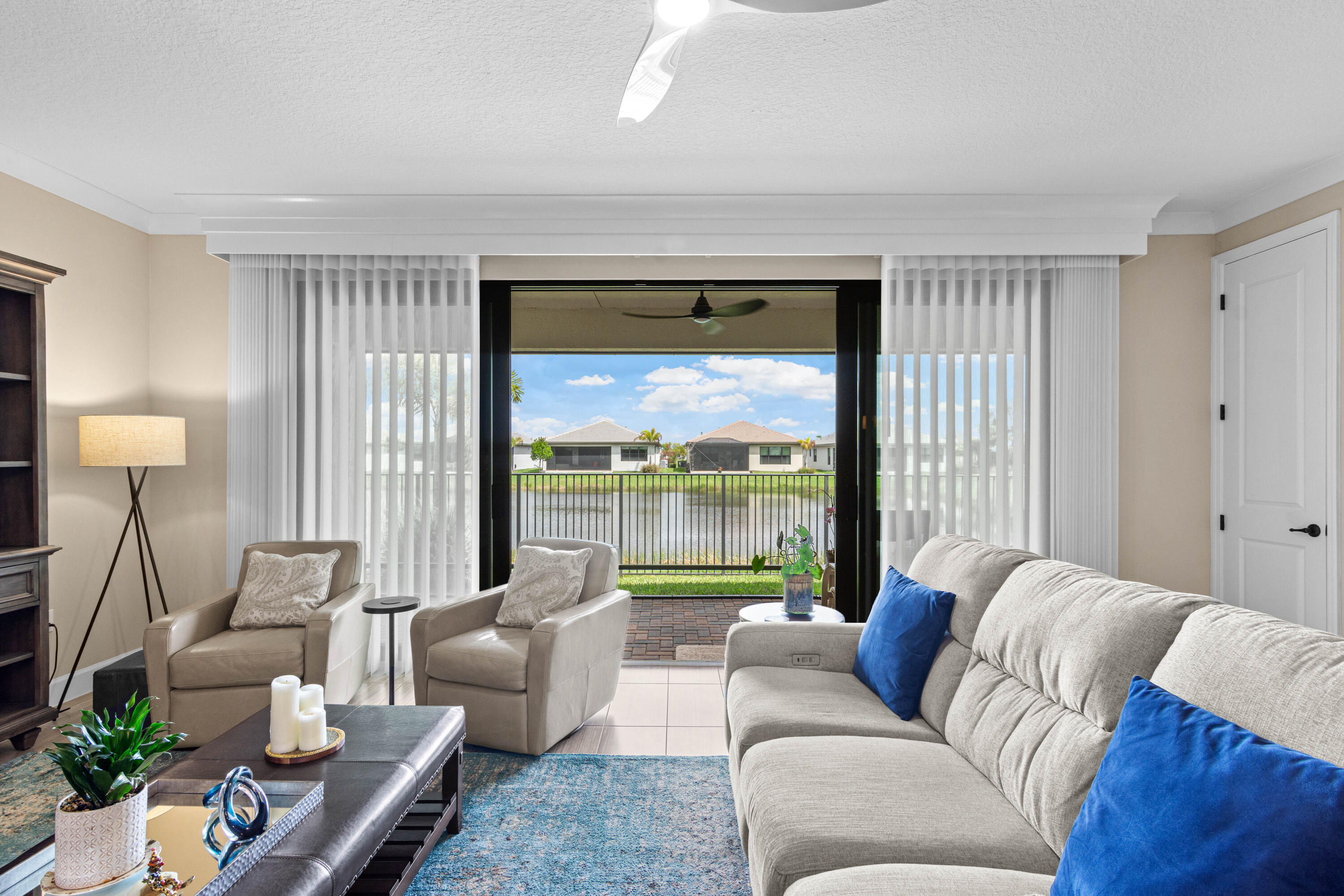 Valencia Walk - Residential