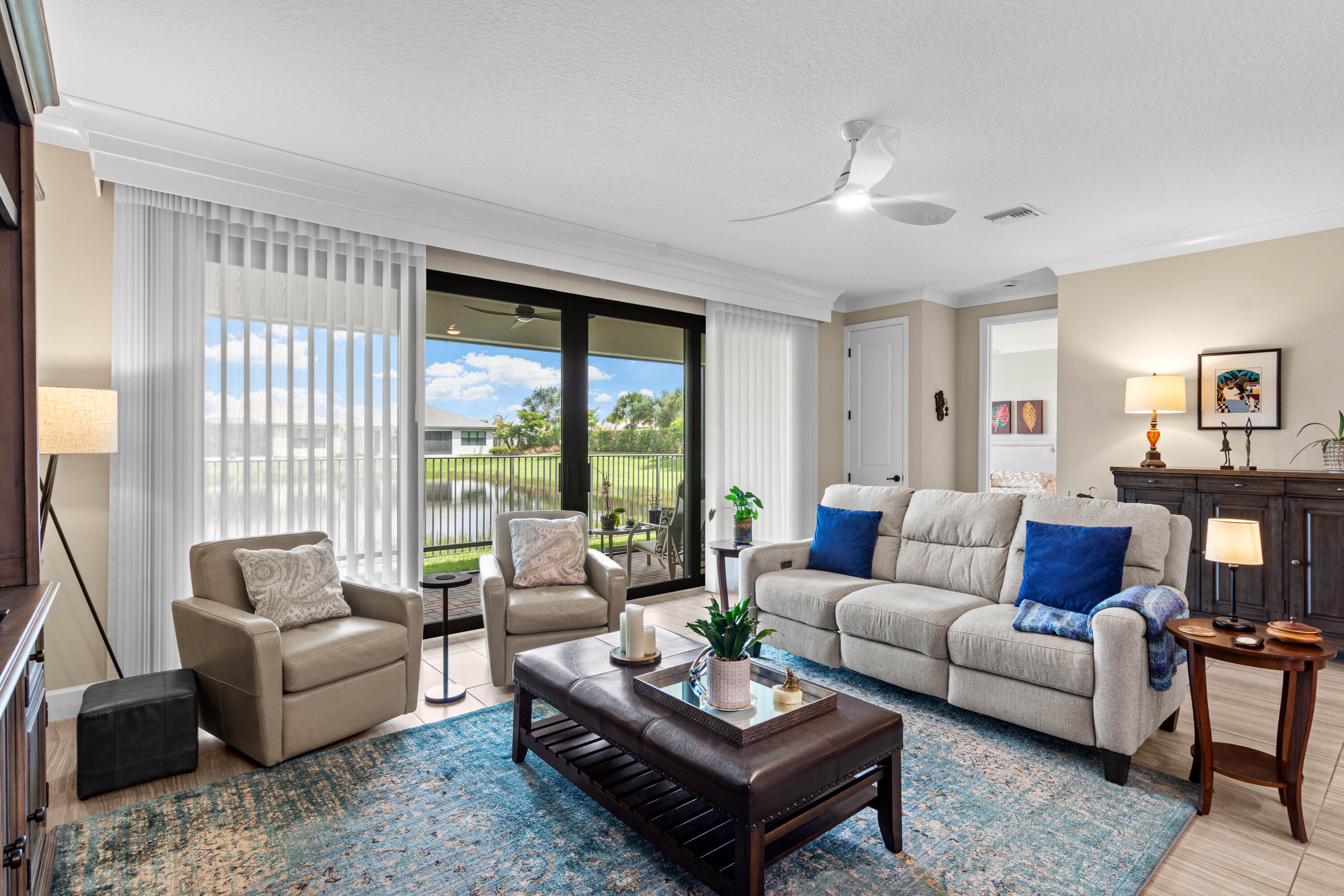 Valencia Walk - Residential