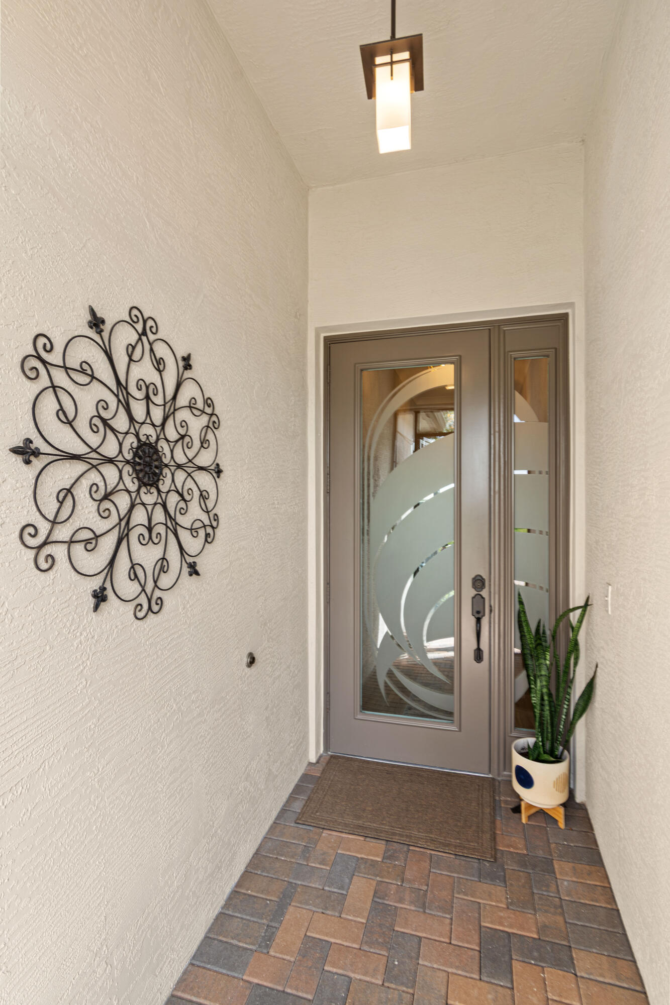 Valencia Walk - Residential