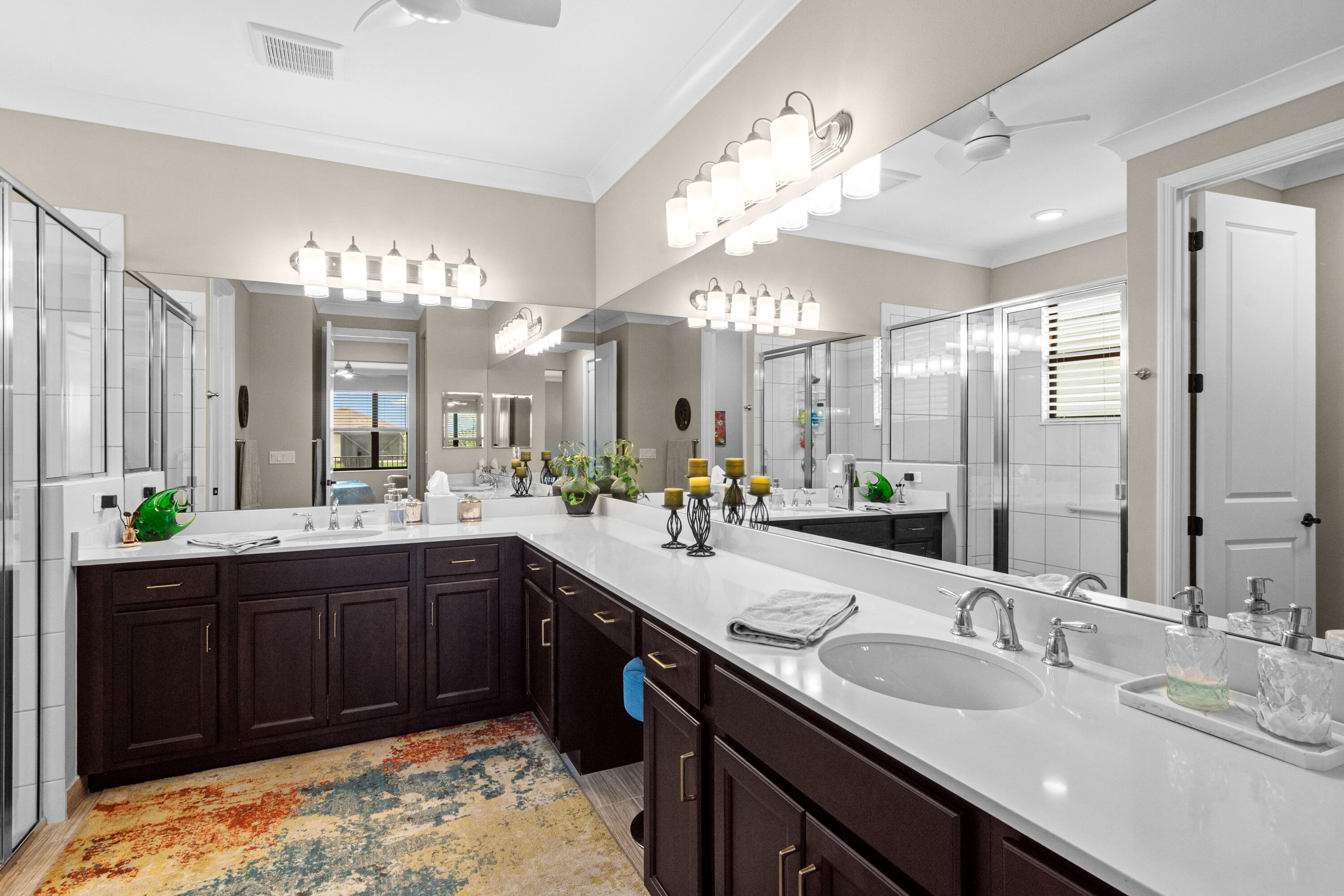 Valencia Walk - Residential