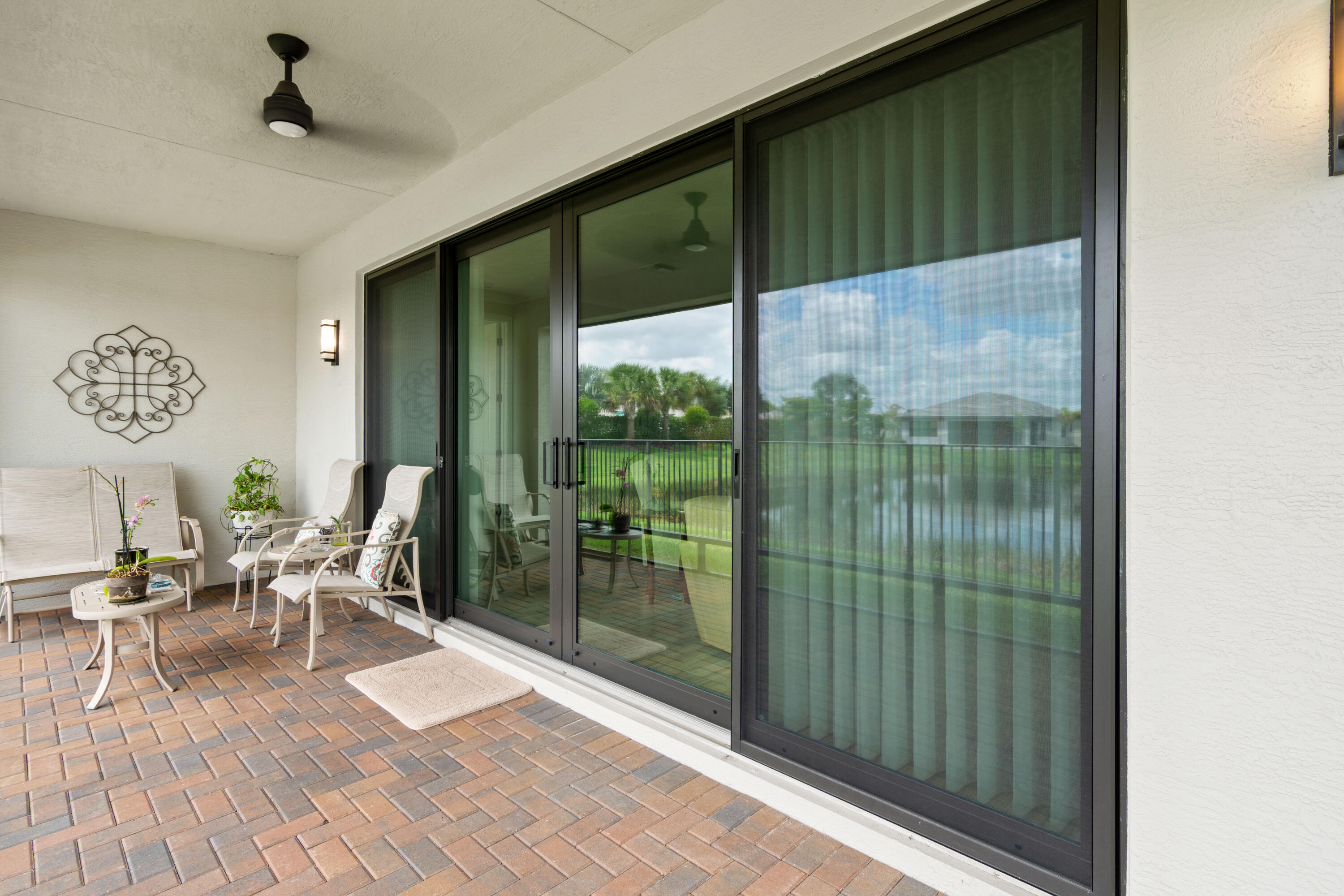 Valencia Walk - Residential