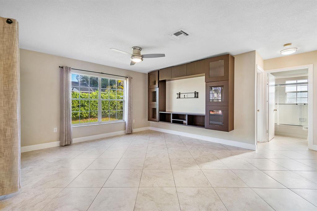 BERMUDA COVE / WINSTON PARK - Residential