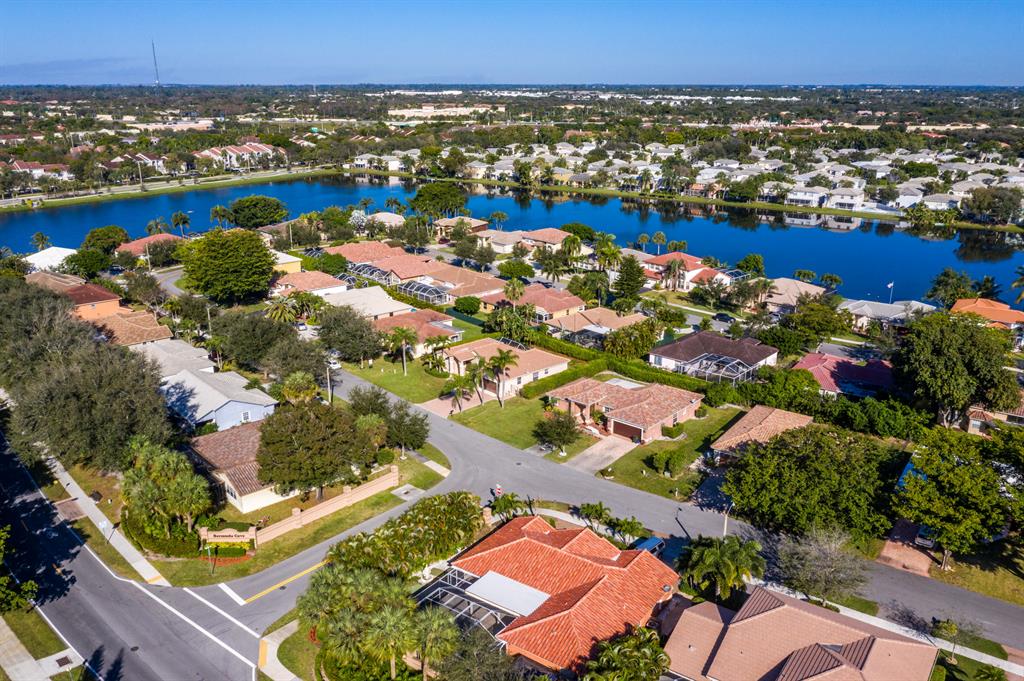 BERMUDA COVE / WINSTON PARK - Residential