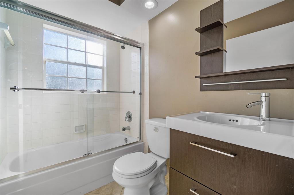 BERMUDA COVE / WINSTON PARK - Residential