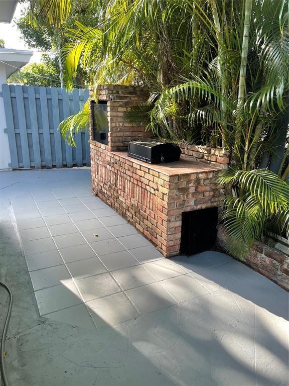 Oakland Park Second Add 2 - Residential Lease